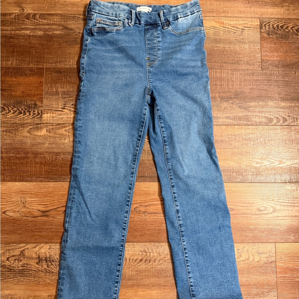 Good American Light Blue Straight Leg Jeans